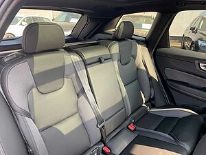 Volvo  B5 DIESEL AWD Ultimate Dark Head-Up Panoram