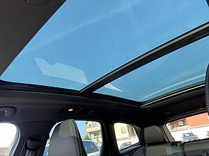 Volvo  B5 DIESEL AWD Ultimate Dark Head-Up Panoram