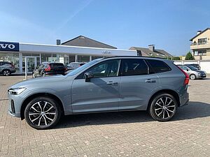 Volvo  B5 DIESEL AWD Ultimate Dark Head-Up Panoram