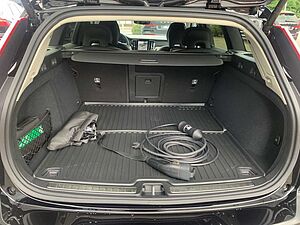 Volvo  T6 AWD Plus Dark Fahrerassistenz Paket LM-Rä