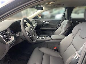 Volvo  T6 AWD Plus Dark Fahrerassistenz Paket LM-Rä