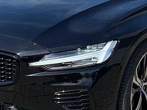Volvo  T6 AWD Plus Dark Fahrerassistenz Paket LM-Rä