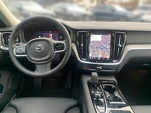 Volvo  T6 AWD Plus Dark Licht Paket Fahrerassistenz