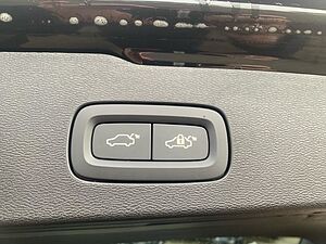 Volvo  T6 AWD Plus Dark Licht Paket Fahrerassistenz