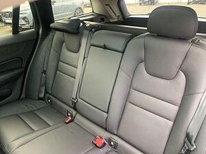 Volvo  T6 AWD Plus Dark Licht Paket Fahrerassistenz