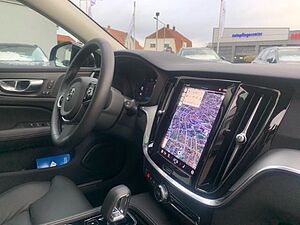 Volvo  T6 AWD Plus Dark Licht Paket Fahrerassistenz