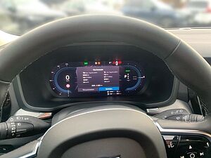 Volvo  T6 AWD Plus Dark Licht Paket Fahrerassistenz