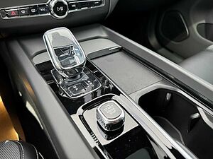 Volvo  T6 Recharge AWD Plus Dark Licht+Fahrerasiss