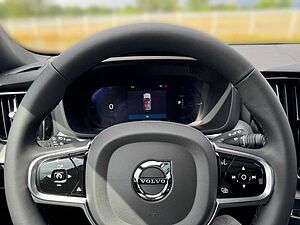 Volvo  T6 Recharge AWD Plus Dark Licht+Fahrerasiss