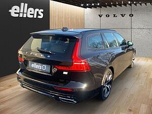 Volvo  T6 AWD R-Design el. Sitze Navi  Abstandstemp