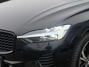 Volvo  B4 Plus Dark Voll LED Abstandstempomat Pilo