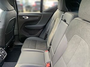 Volvo  B4 Ultra Bark Pixel LED el. Sitze Abstandst
