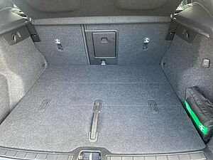 Volvo  B4 Ultra Bark Pixel LED el. Sitze Abstandst