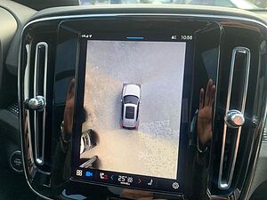 Volvo  B4 Ultra Bark Pixel LED el. Sitze Abstandst