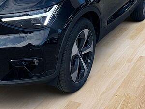 Volvo  B4 Ultra Bark Pixel LED el. Sitze Abstandst