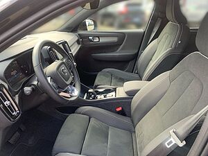 Volvo  B4 Ultra Bark Pixel LED el. Sitze Abstandst