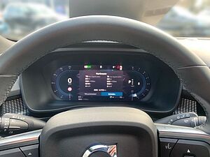 Volvo  B4 Ultra Bark Pixel LED el. Sitze Abstandst