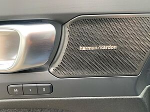 Volvo  B4 Plus Dark Pixel LED el. Sitze el. GSHD A