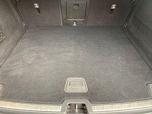 Volvo  B4 AWD Momentum Pro Voll LED Kamera Navi BL