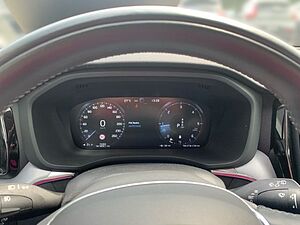 Volvo  B4 AWD Momentum Pro Voll LED Kamera Navi BL