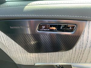 Volvo  T8 AWD Ultimate Dark Voll LED HUD el. GSHD