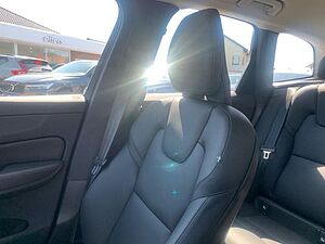 Volvo  B4 Plus Bright el. Sitze AHK Android Infota