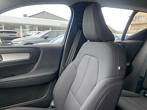 Volvo  Inscription Expression Recharge Plug-In Hyb