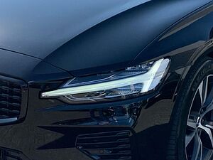 Volvo  T6 AWD R-Design  Voll LED el. Sitze Abstands
