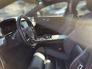 Volvo  T6 AWD R-Design  Voll LED el. Sitze Abstands