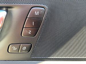 Volvo  B4 R-Design Standheizung el. Sitze Abstands