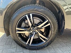 Volvo  B4 R-Design Standheizung el. Sitze Abstands