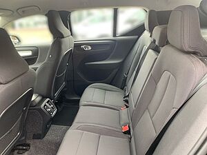 Volvo  T3 Momentum Navi Sitzheizung Tempomat Kamer