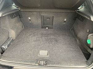 Volvo  T3 Momentum Navi Sitzheizung Tempomat Kamer