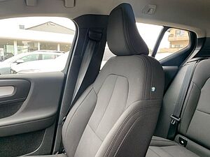 Volvo  T3 Momentum Navi Sitzheizung Tempomat Kamer