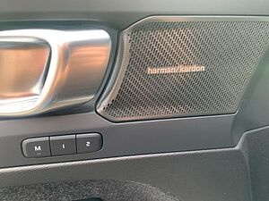Volvo  B3 Plus Dark el. Sitz Pixel LED Pilot Assis