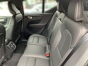 Volvo  B5 AWD R-Design el. Sitze Leder BLIS AHK