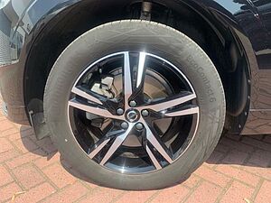 Volvo  B4 AWD R-Design Abstandstempomat Voll LED e