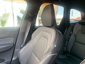 Volvo  B4 AWD R-Design Abstandstempomat Voll LED e
