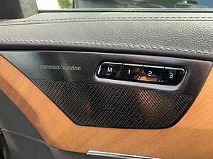Volvo  T8 AWD Inscription Edition HUD Abstandstemp