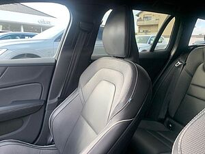 Volvo  T6 AWD R-Design el. Sitz Kamera Navi