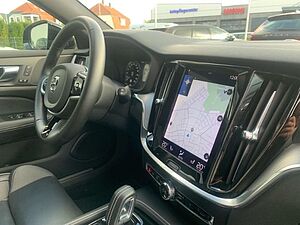 Volvo  T6 AWD R-Design el. Sitz Kamera Navi