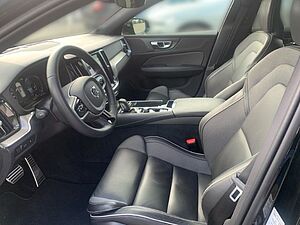 Volvo  T6 AWD R-Design el. Sitz Kamera Navi