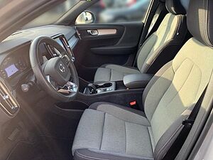 Volvo  Recharge Plug-In Hybrid 2WD Navi Tempomat S