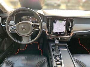 Volvo  D4 Momentum Voll LED Leder el. Sitz Navi Kam