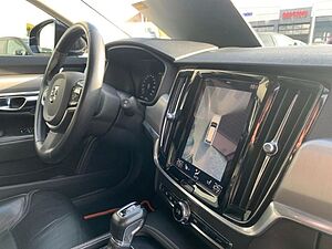 Volvo  D4 Momentum Voll LED Leder el. Sitz Navi Kam