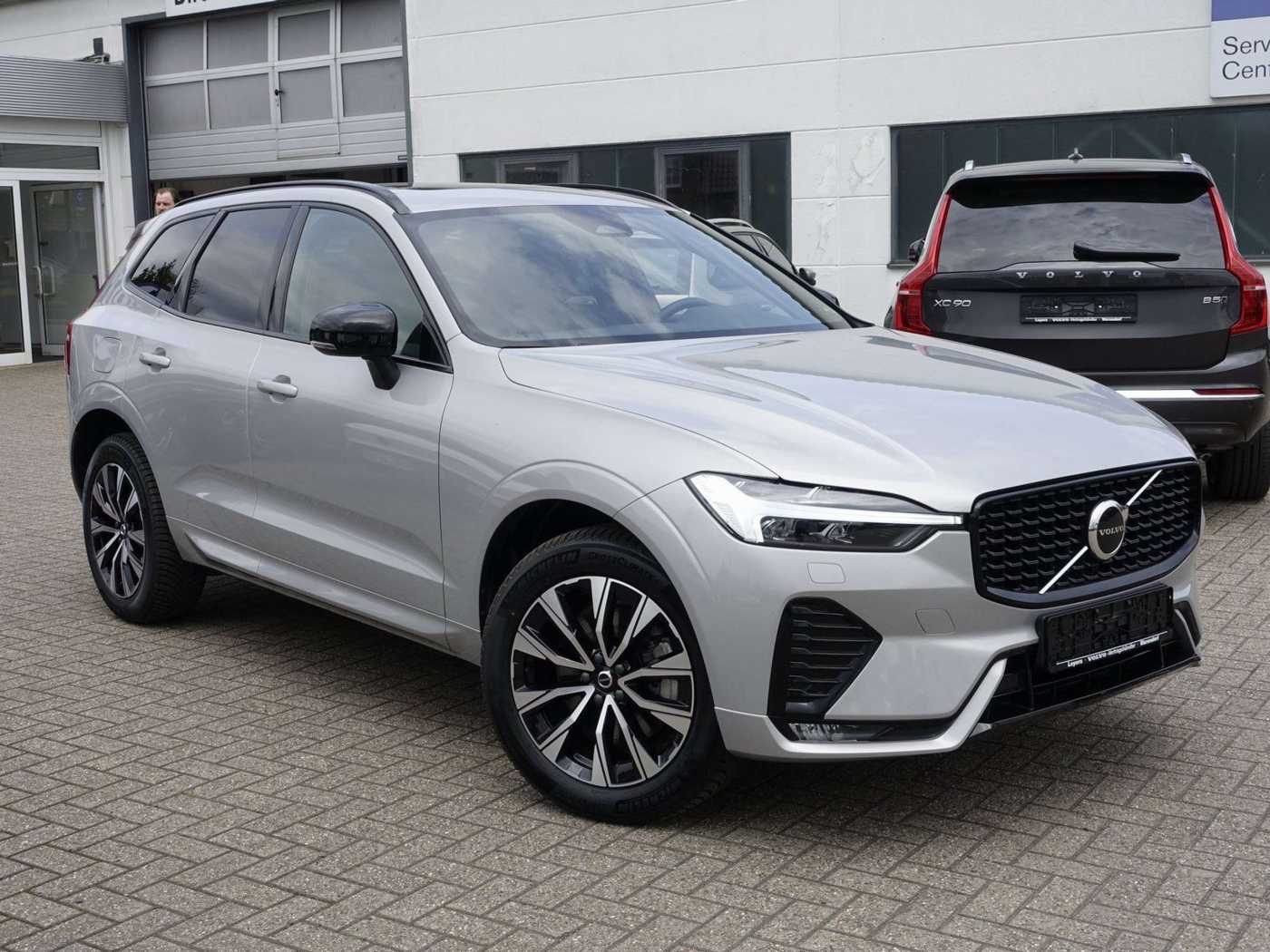 Volvo  Plus B4 Dark/Kamera/H&K/Memory/Pano/Carplay