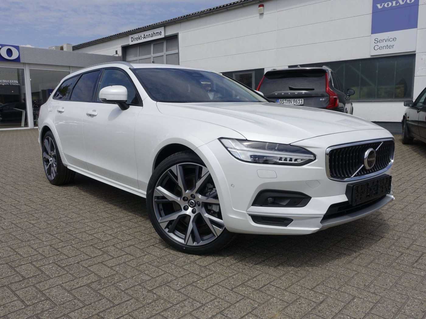 Volvo  V90 B4 AWD Cross Country Ultimate/Pano/360°/B&W