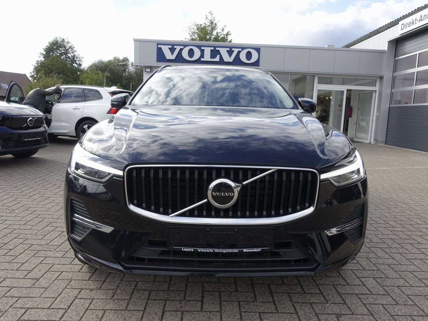 Volvo  Core B4 Mild-Hybrid/Kamera/Leder/Memory/ACC