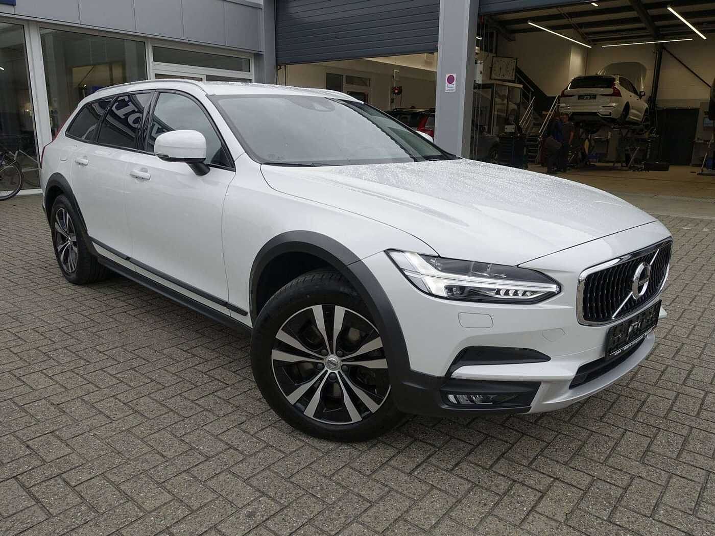 Volvo  V 90 Cross Country D5 AWD Pro/Kamera/H&K/AHK/