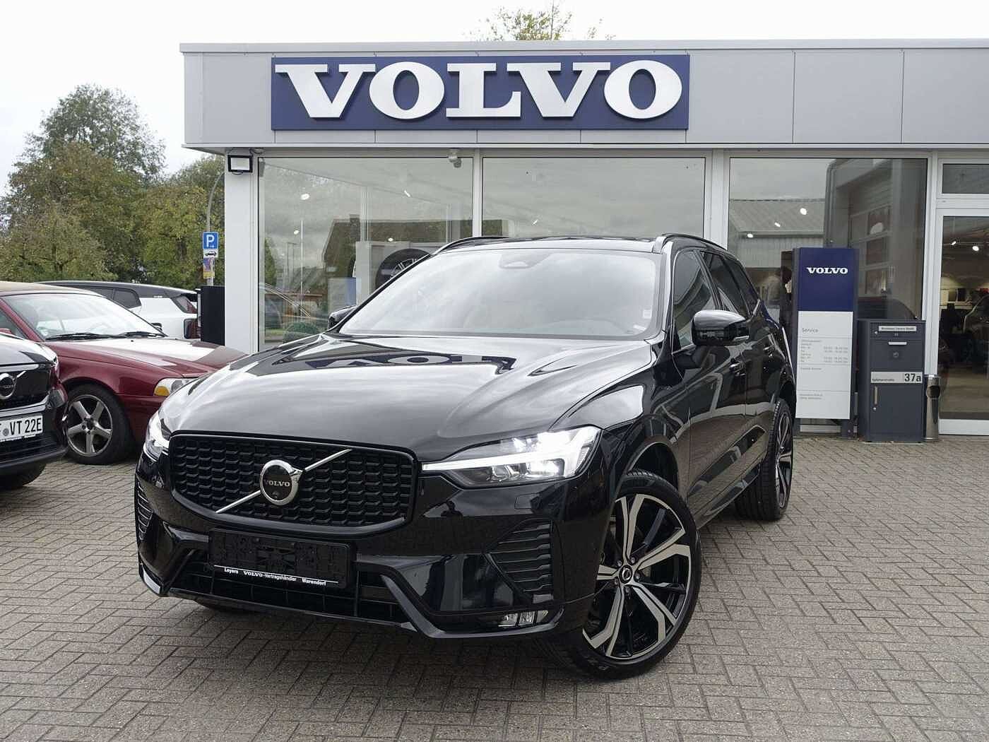 Volvo  Plus B4 Mild-Hybrid/Dark/AHK/FourC/360°/BLS